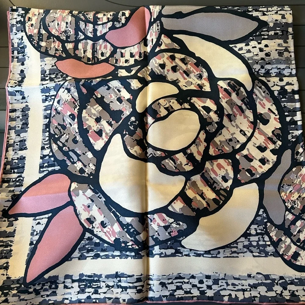 BNWT Women Square Camelia 100% Silk Scarf 90cm
